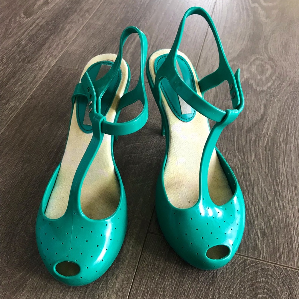 Brazilian Melissa Peep Toe